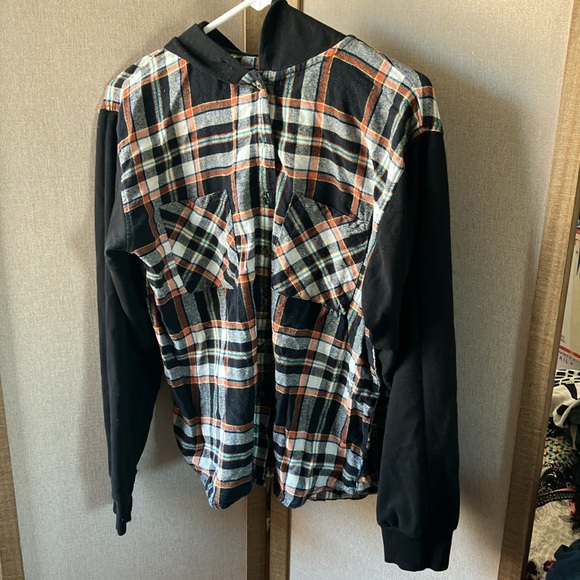 Ambiance Tops - FINAL MARKDOWN Ambiance Multicolor Plaid hooded blouse large